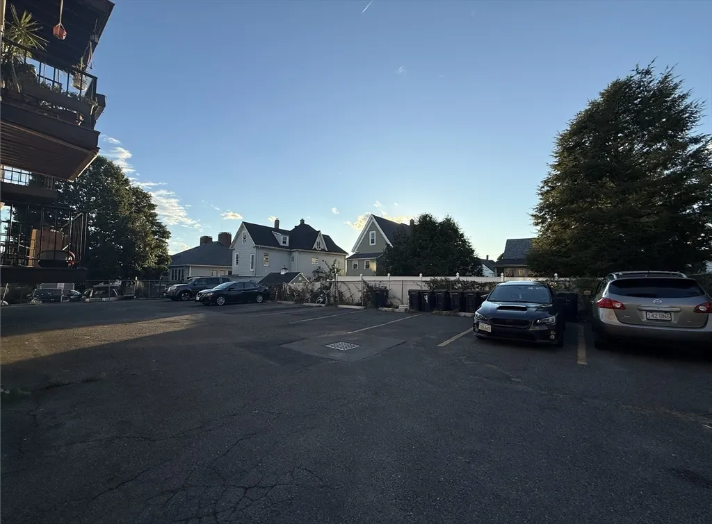 22 Irving St, Everett