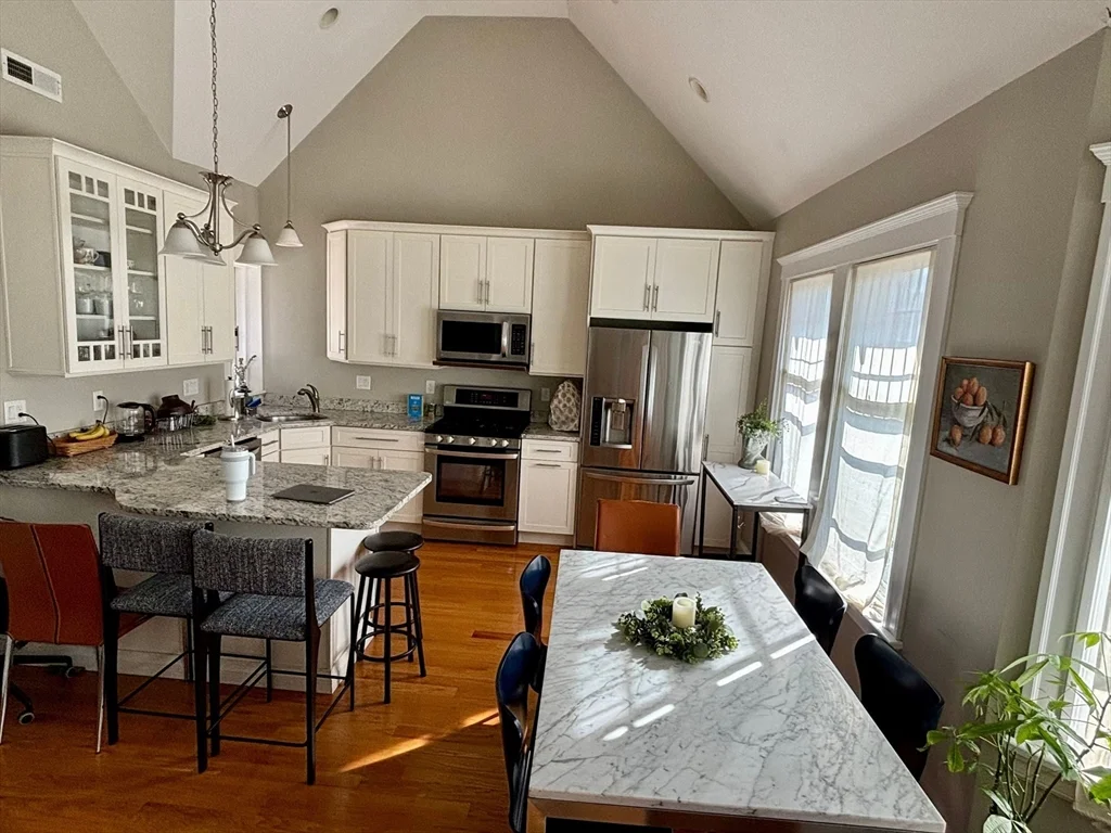 2 Clinton St, Central Square