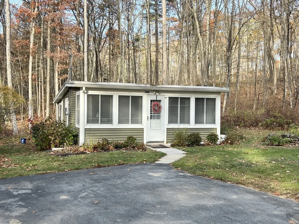 50 Browning Pond Cir, North Spencer