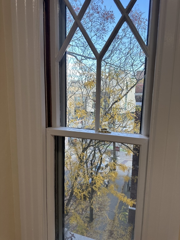 2 Arlington St, Neighborhood Nine