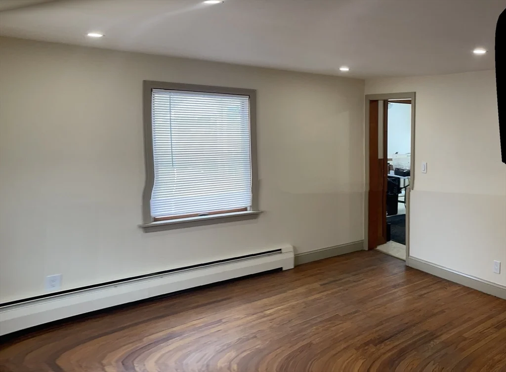 37 Eames St, North Reading