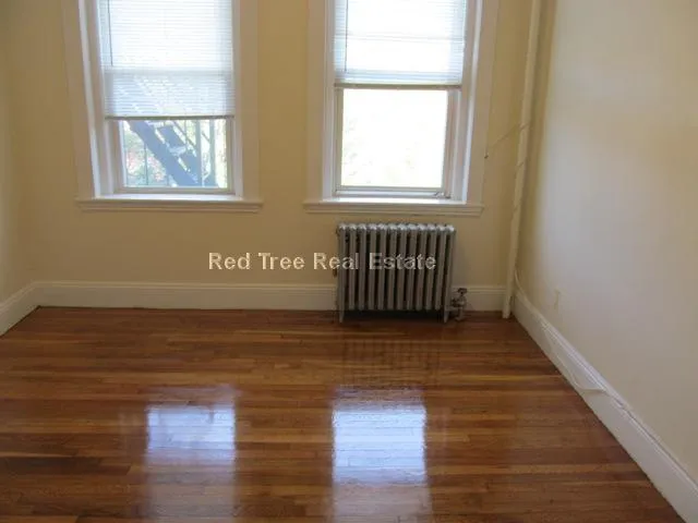 131 Washington St, Brighton