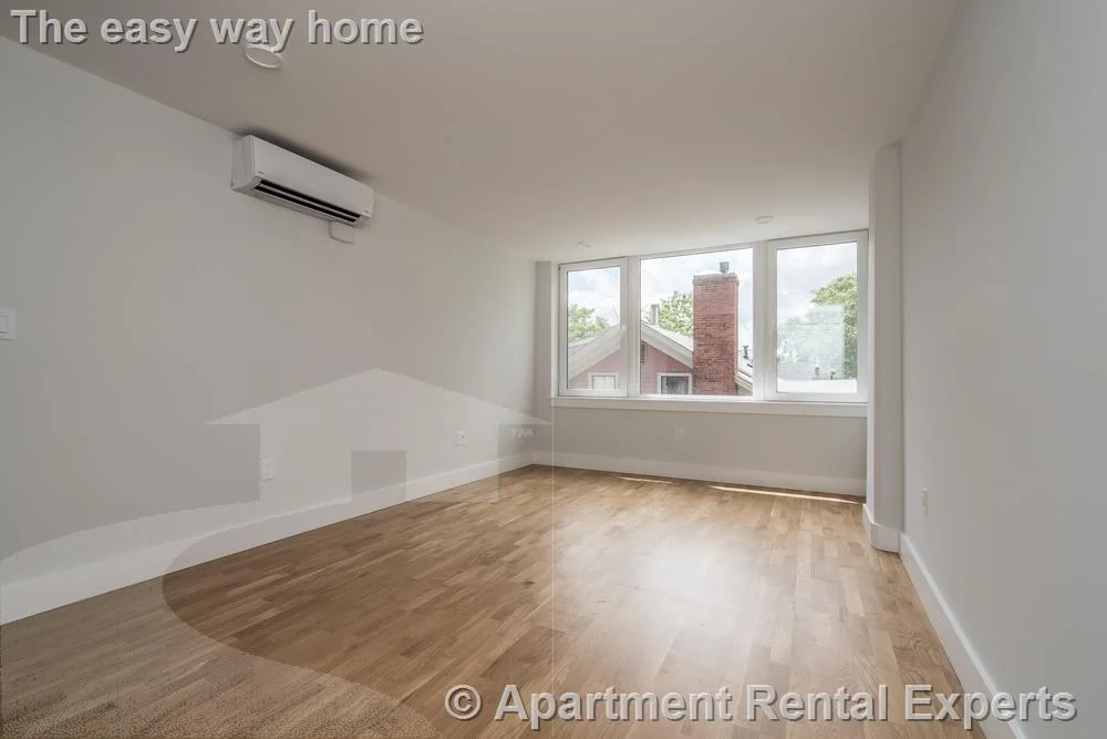 334 Harvard St, Harvard Square