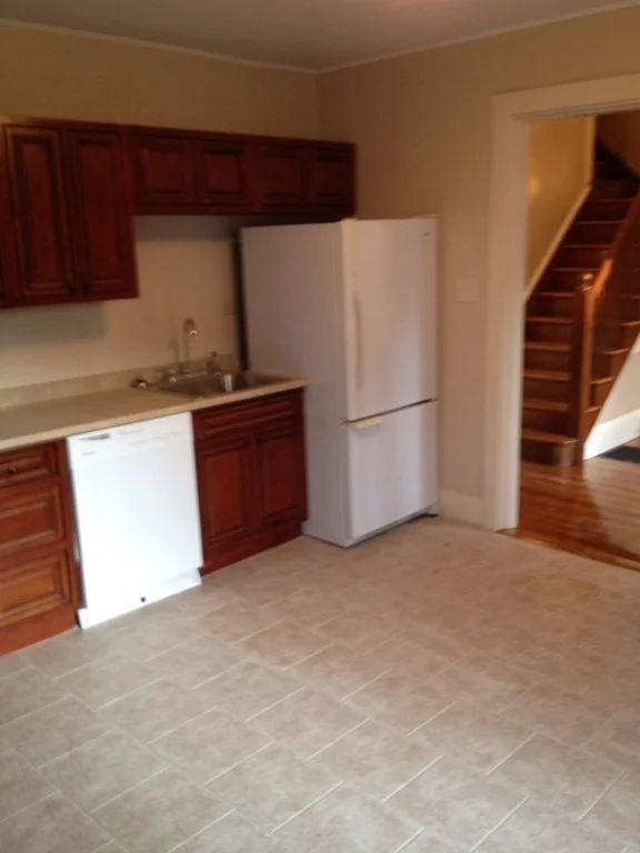 77 S Central, Quincy