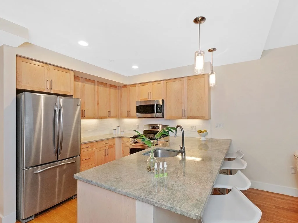 321 Hammond Pond Pkwy, Chestnut Hill