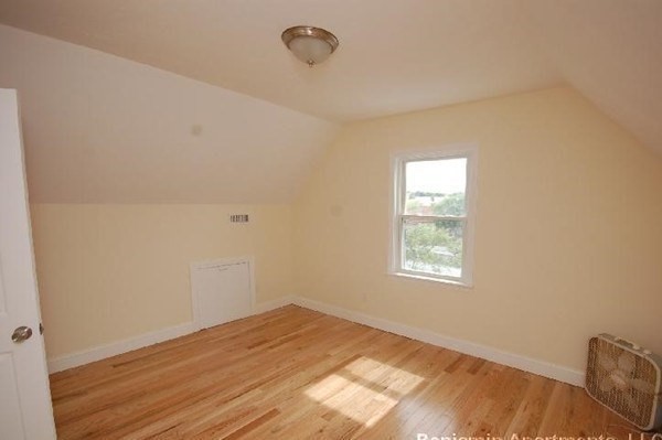 142 Lincoln St, Brighton