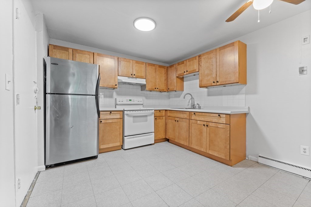 580 Cummins Highway, Mattapan