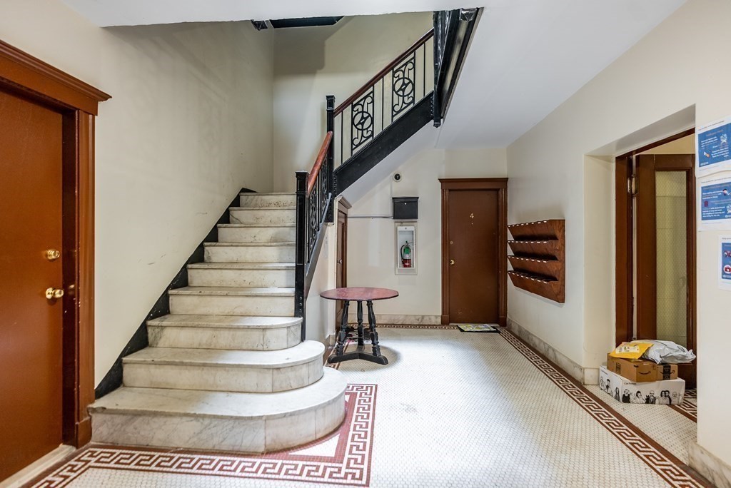 1 Craigie, Harvard Square