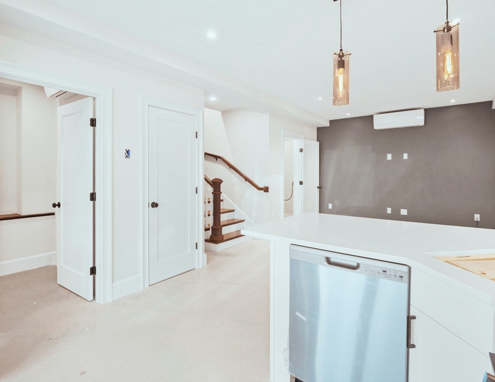 47 Mercer St, South Boston