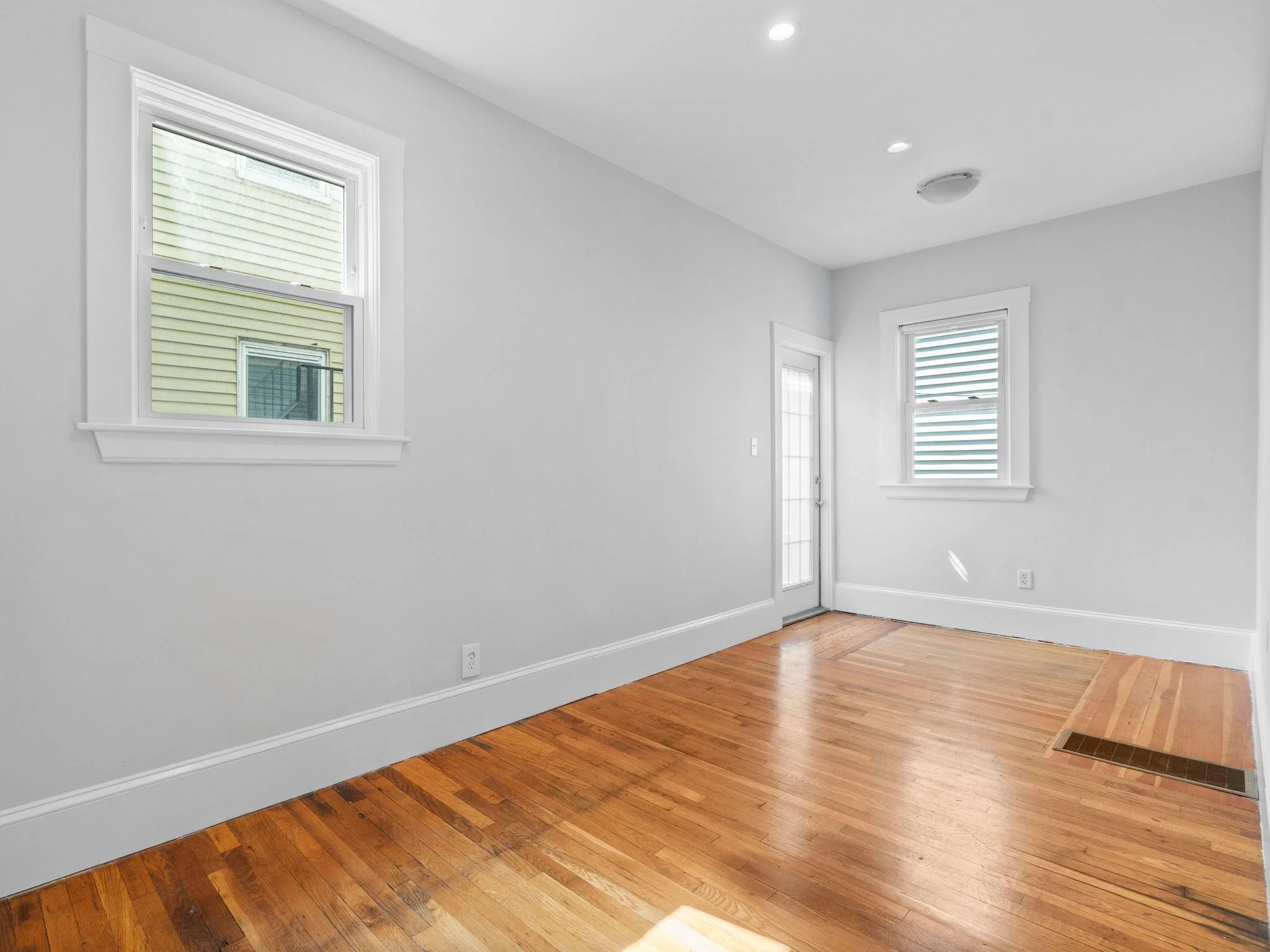 98 Elm St, Somerville