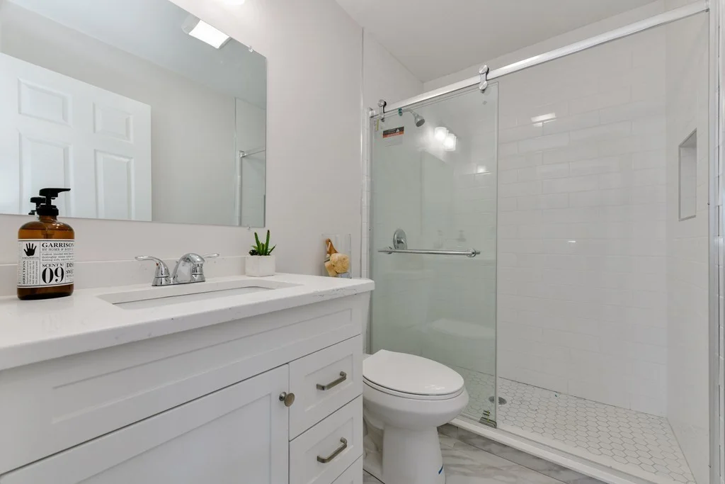 224 Newbury Ave, Quincy