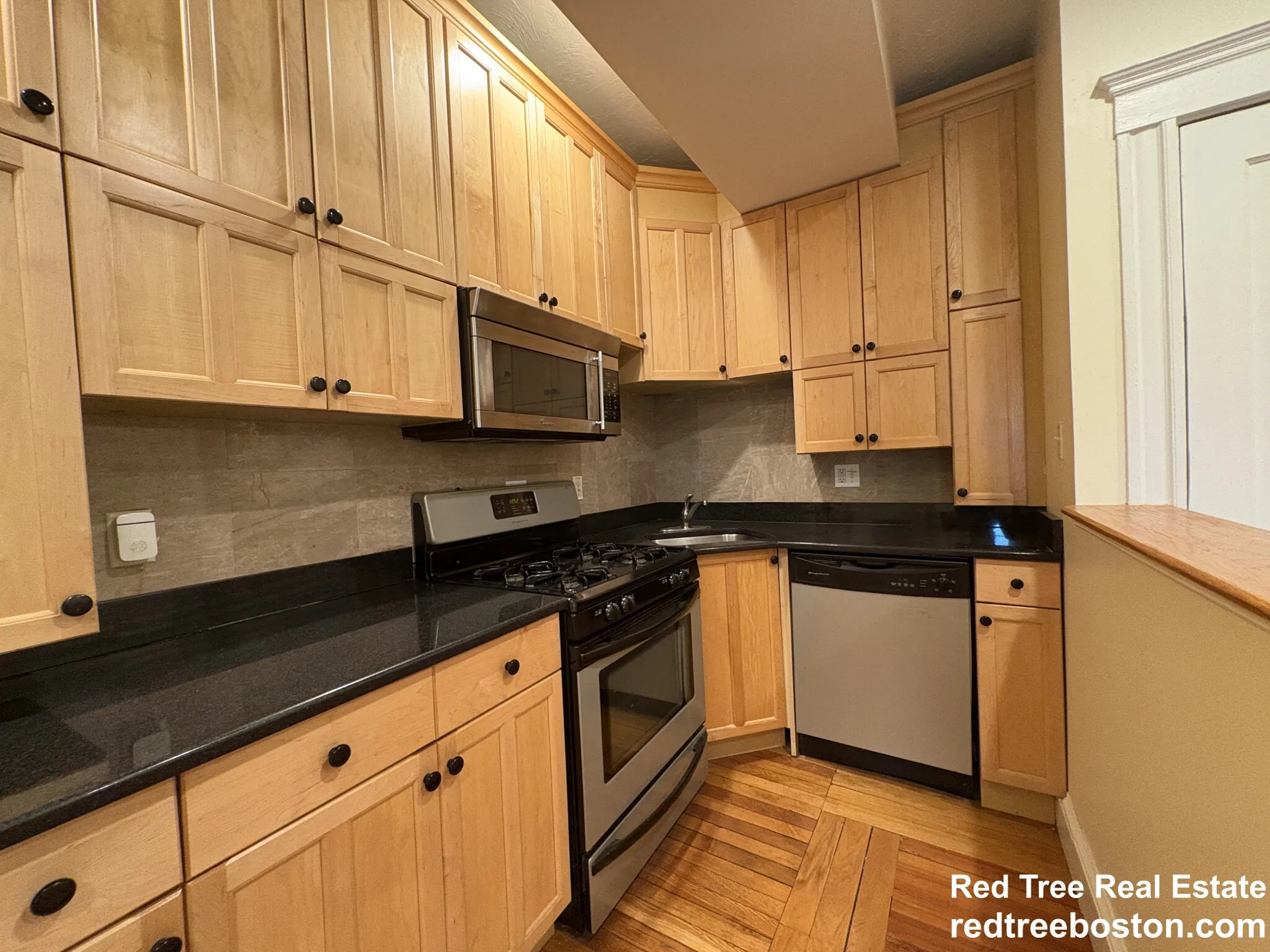 191 Winthrop Rd, Aspinwall Hill