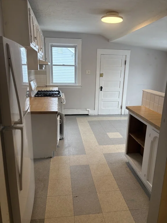 1384 Gorham St, Lowell