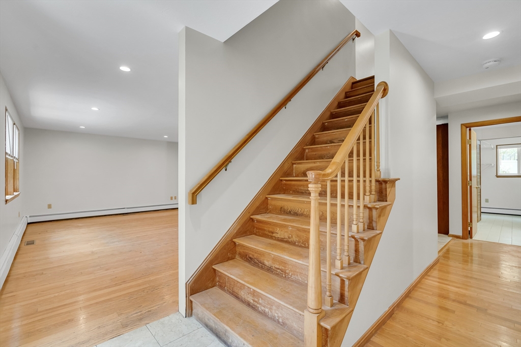 115 Rowe St, Auburndale