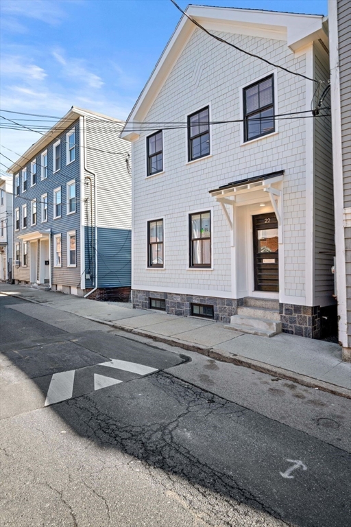 22 Mitchell St, South Boston