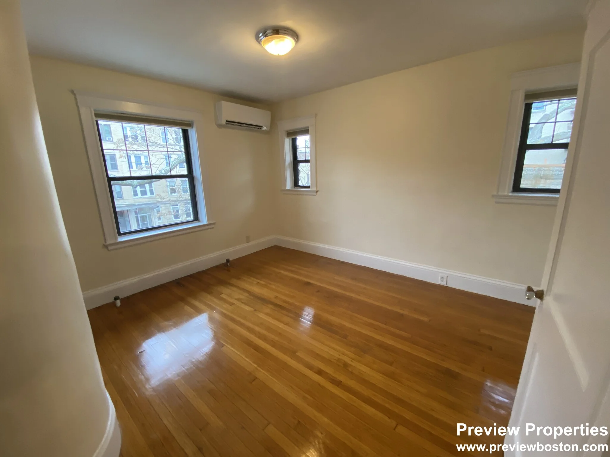 57 Cummings Rd, Brighton