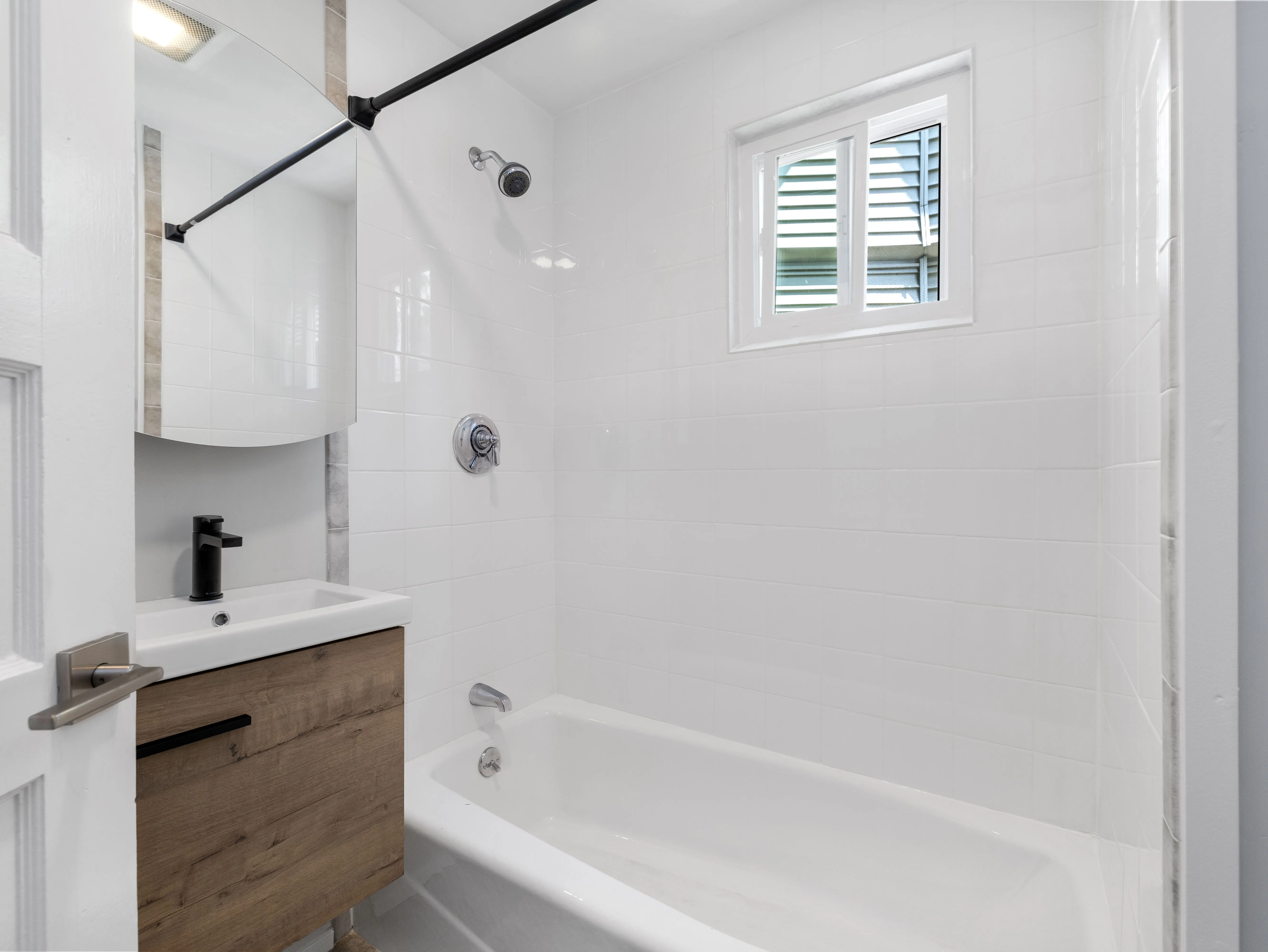 59 Hawthorne St, Davis Square