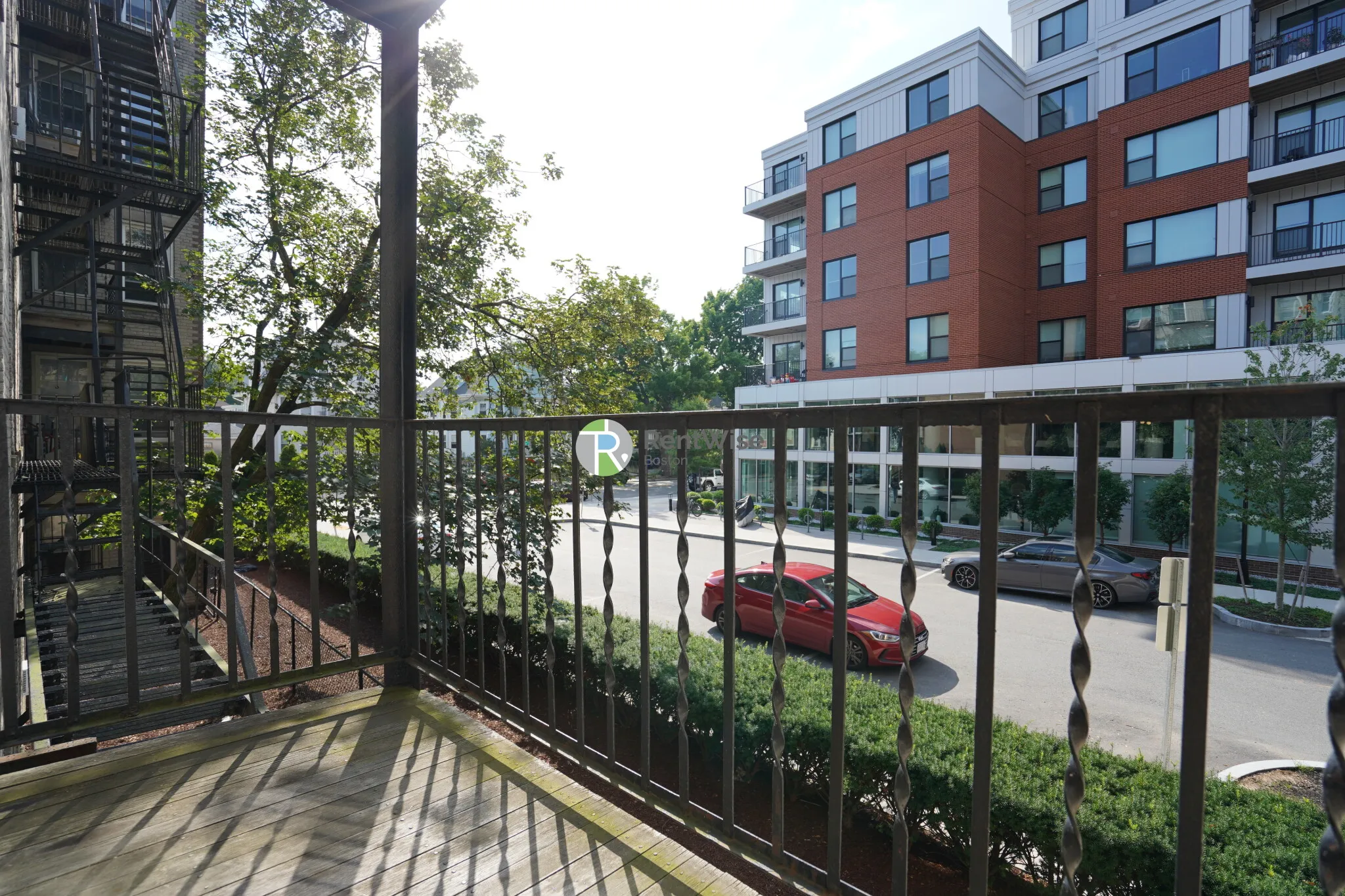 135 Washington St, Brighton
