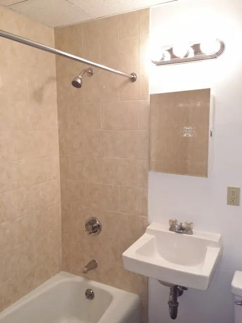 1077 Beacon St, Longwood
