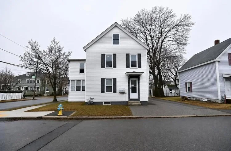 51 Blossom St, Nashua