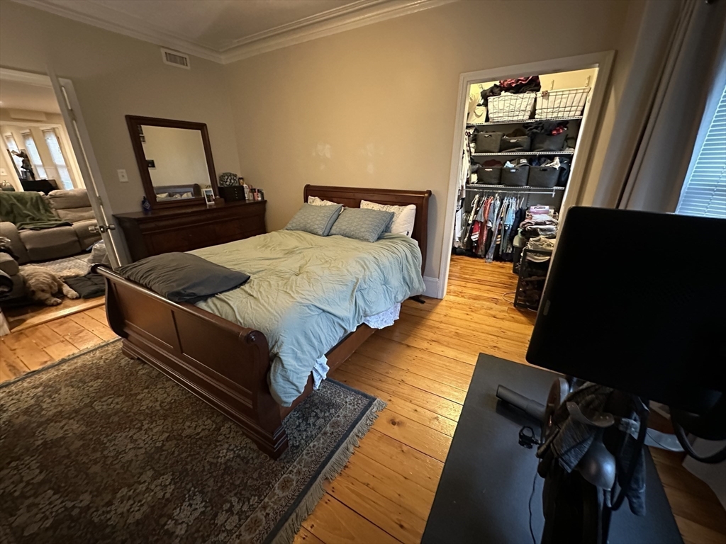 98 Chelsea St, East Boston