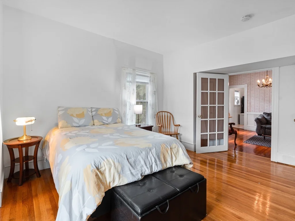 124 Sheridan Ave, Medford Hillside