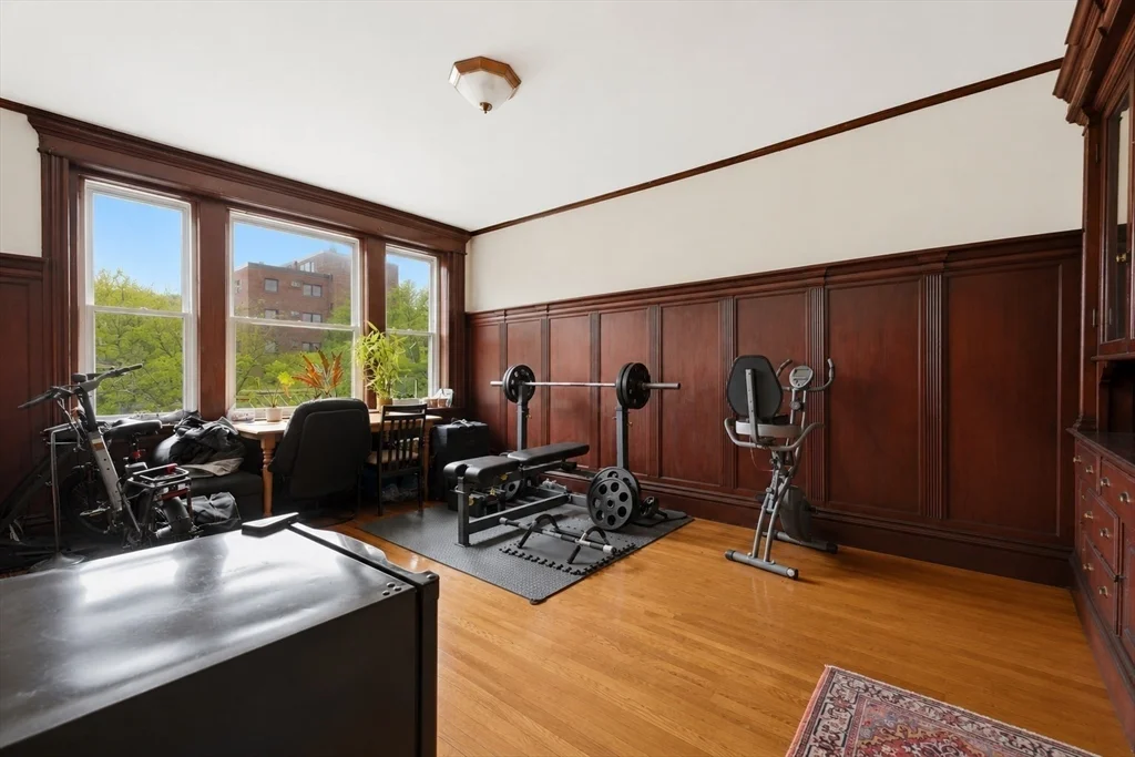181 Harvard St, Coolidge Corner