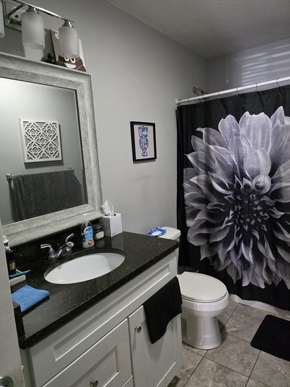 75 Merriam Ave, Leominster