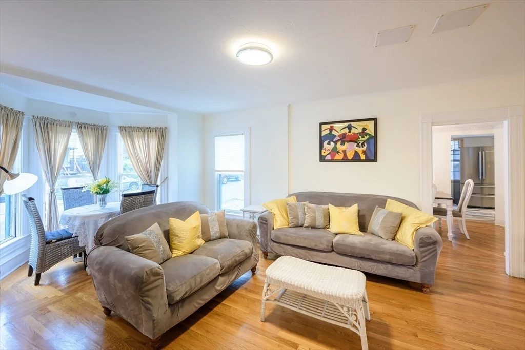 55 Samoset Ave, Oak Bluffs