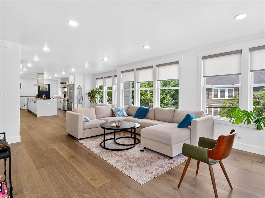 62 Governor Winthrop Rd, Ten Hills