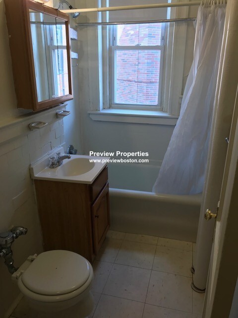 1163 Boylston St, Fenway