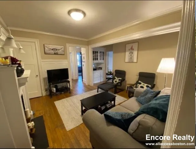 448 Park Dr, Fenway