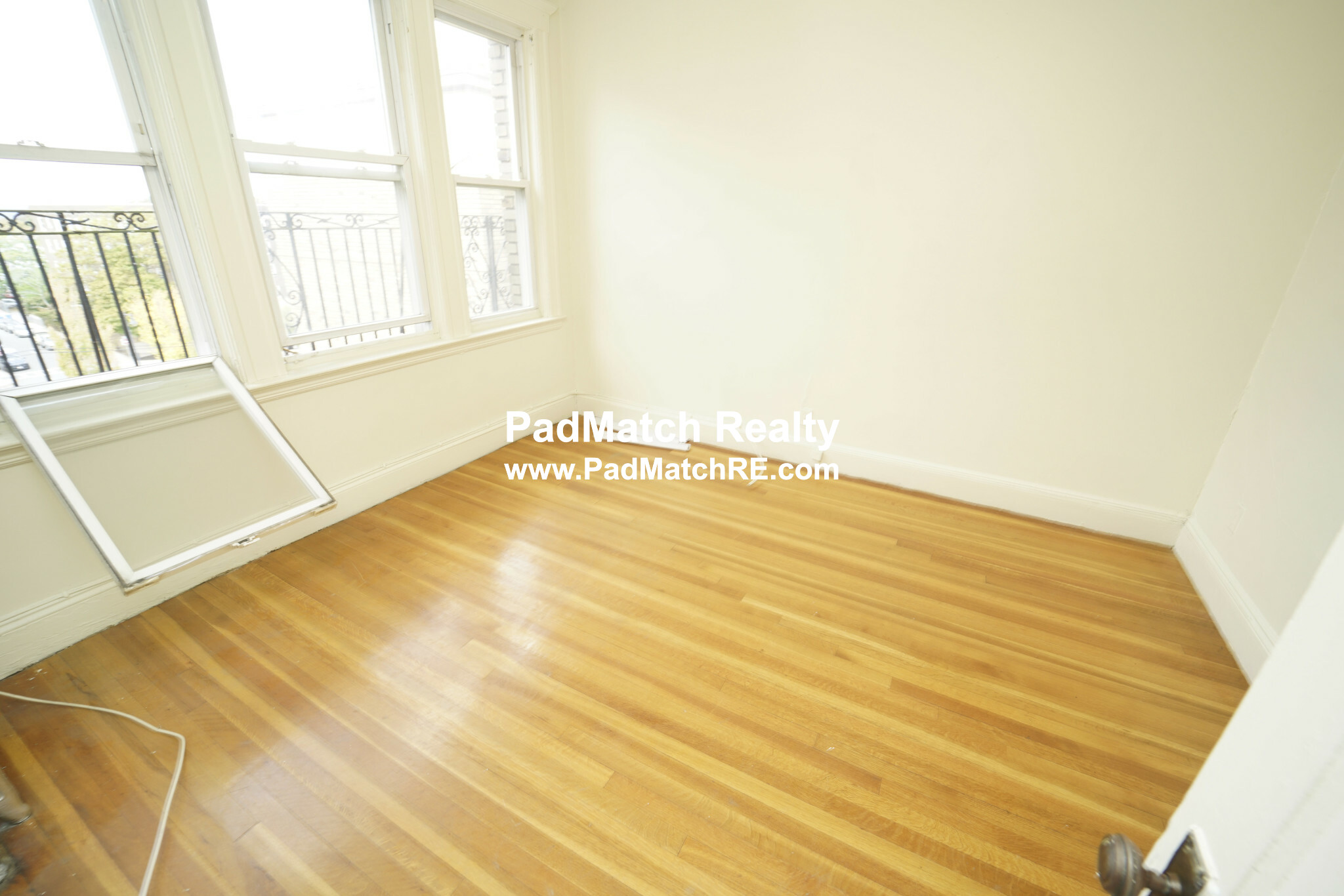 1634 Commonwealth Ave, Brighton