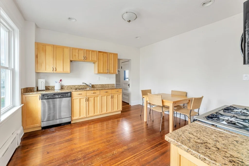 248 Roslindale Ave, Roslindale