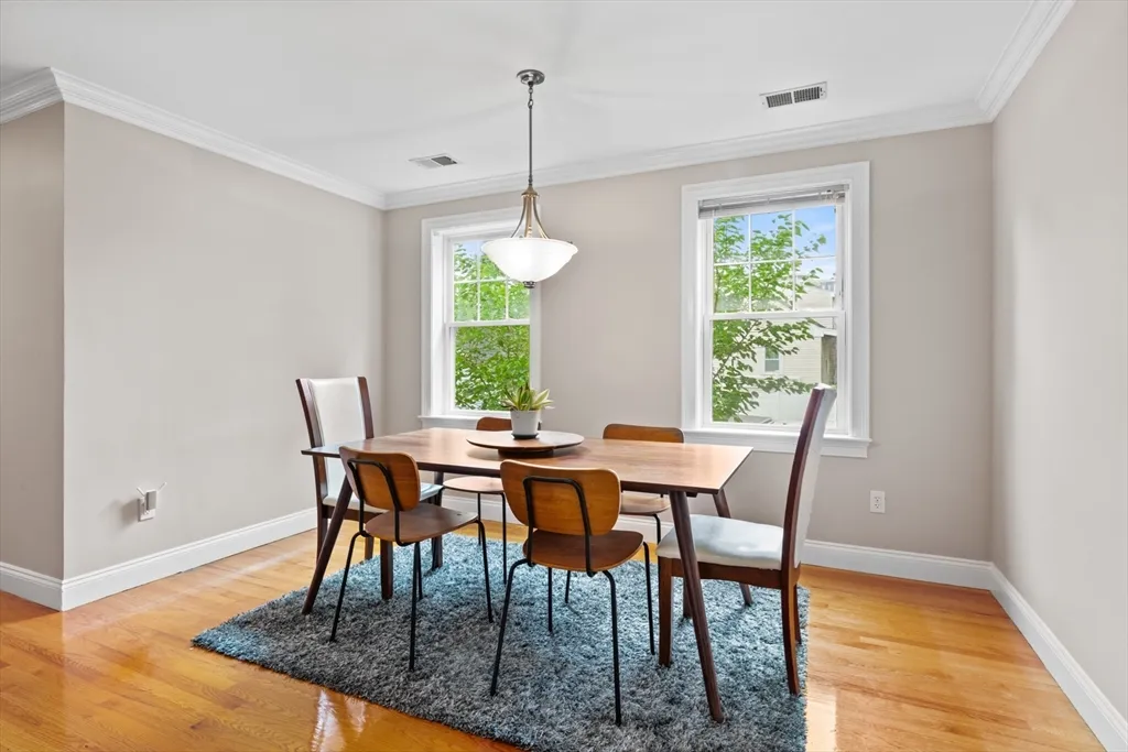 7 Fox St, Dorchester