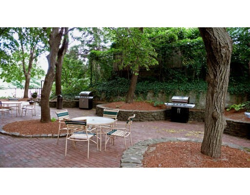 44 Washington St, Brookline Village