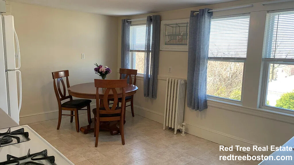 12 Homer St, Watertown