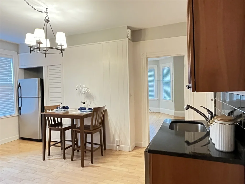 128 Chestnut St, Brookline