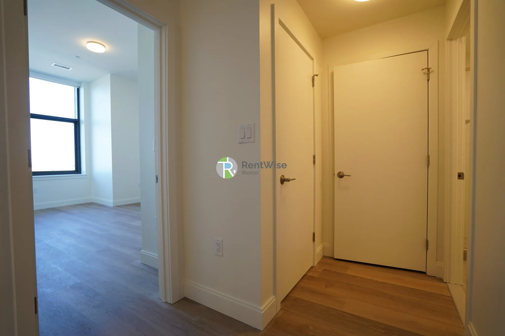 1079 Commonwealth Ave, Allston