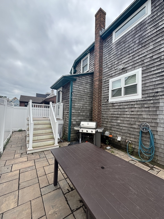 86 Manomet Ave, Hull