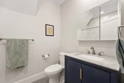 22 Henderson St, Magoun Square