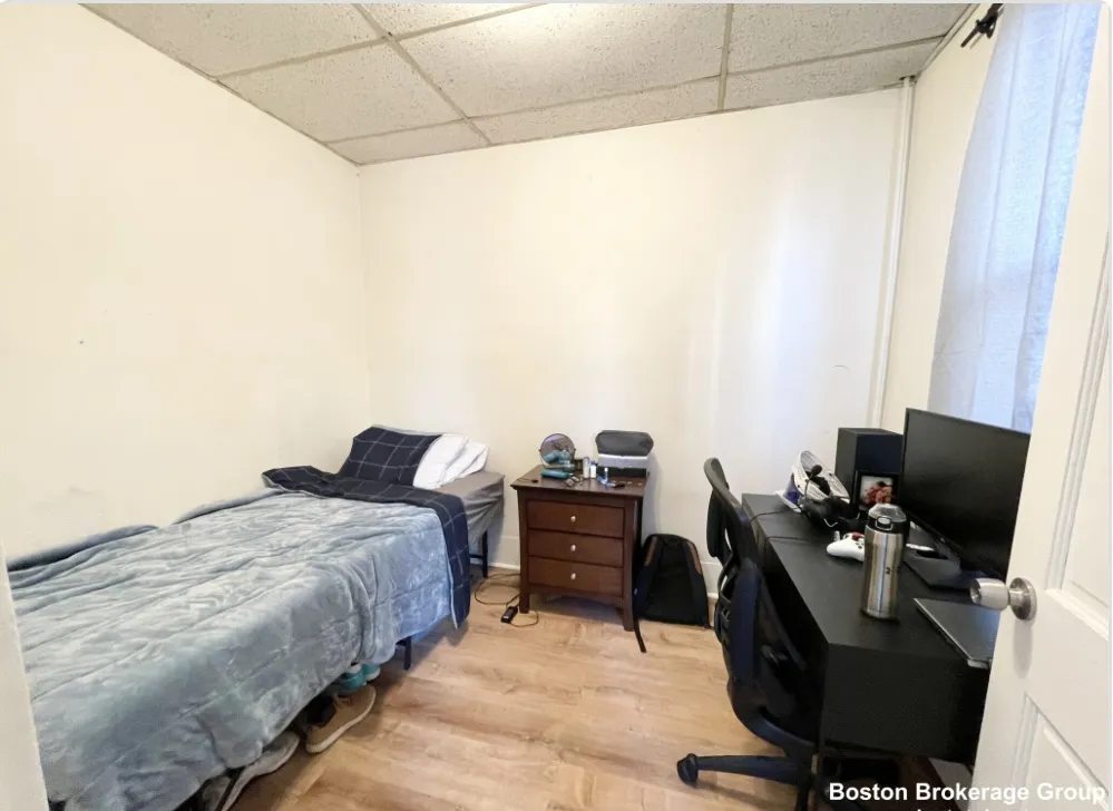 1572 Tremont St, Mission Hill