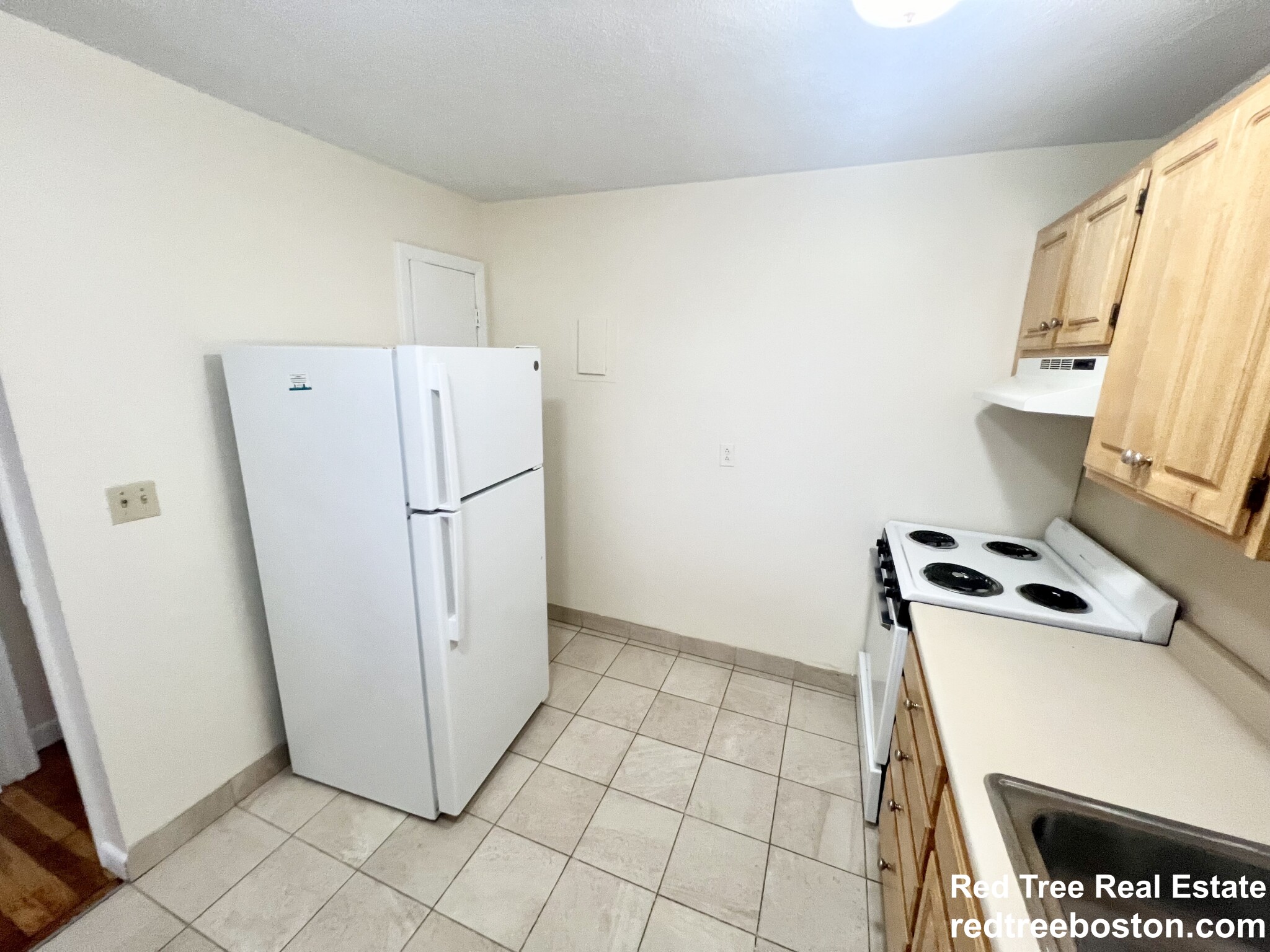 84 Gardner St, Allston