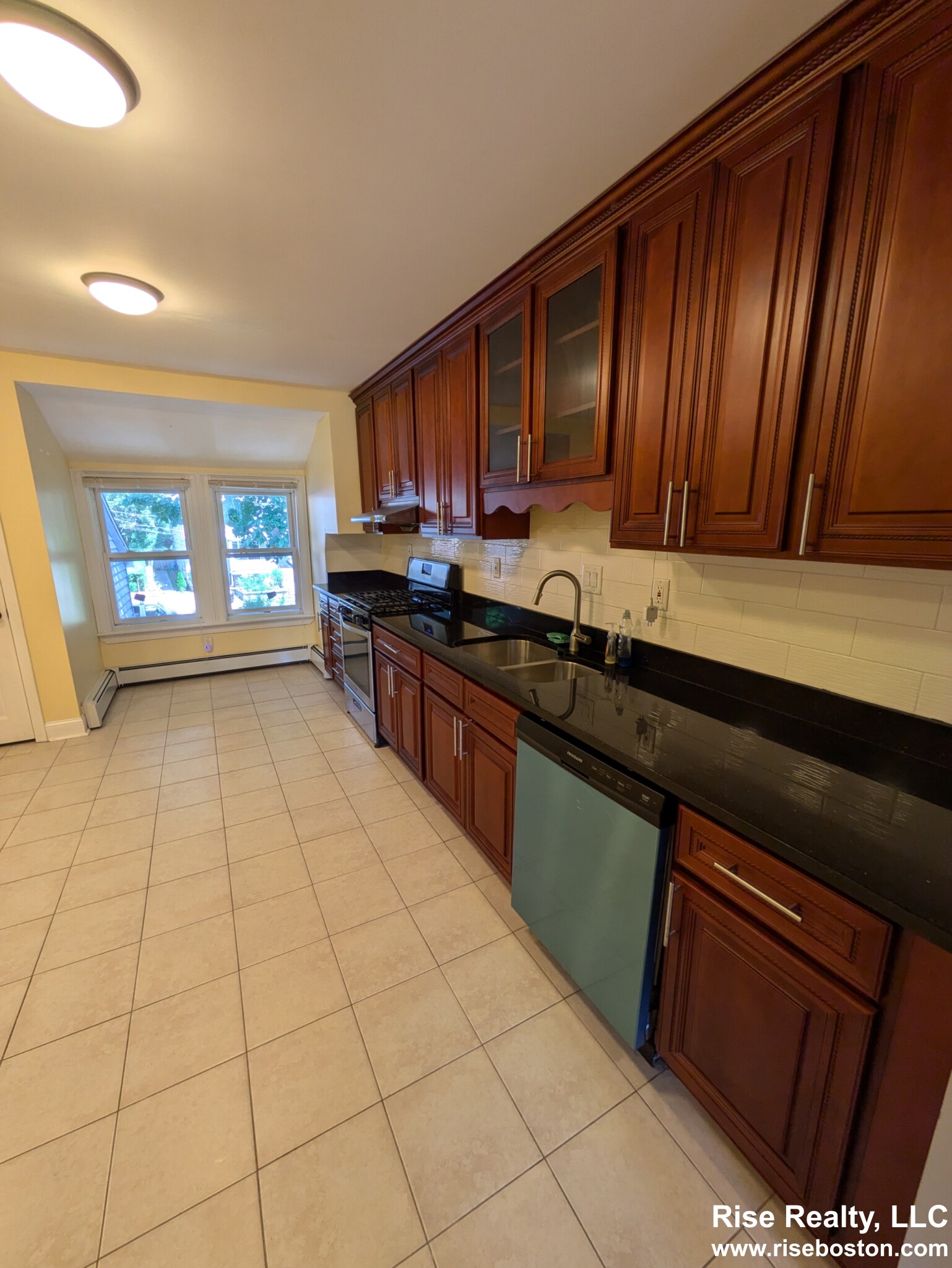 7 High Street Pl, Brookline