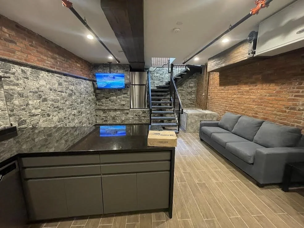 1028 Commonwealth Ave, Fenway