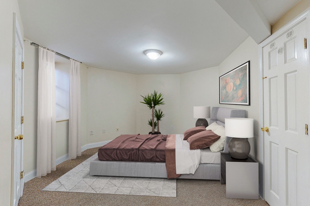 4 Auburn St, Coolidge Corner