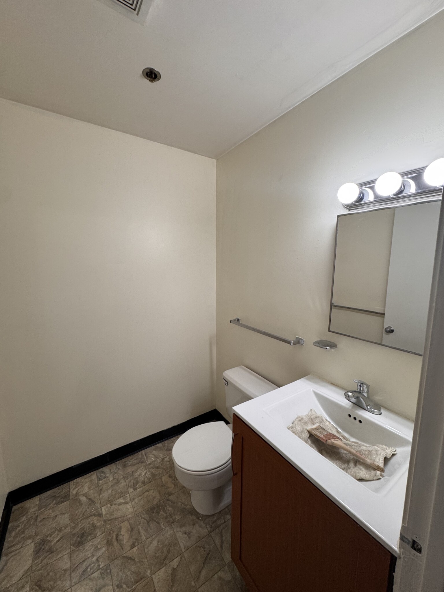 65 Harrison Ave, Chinatown