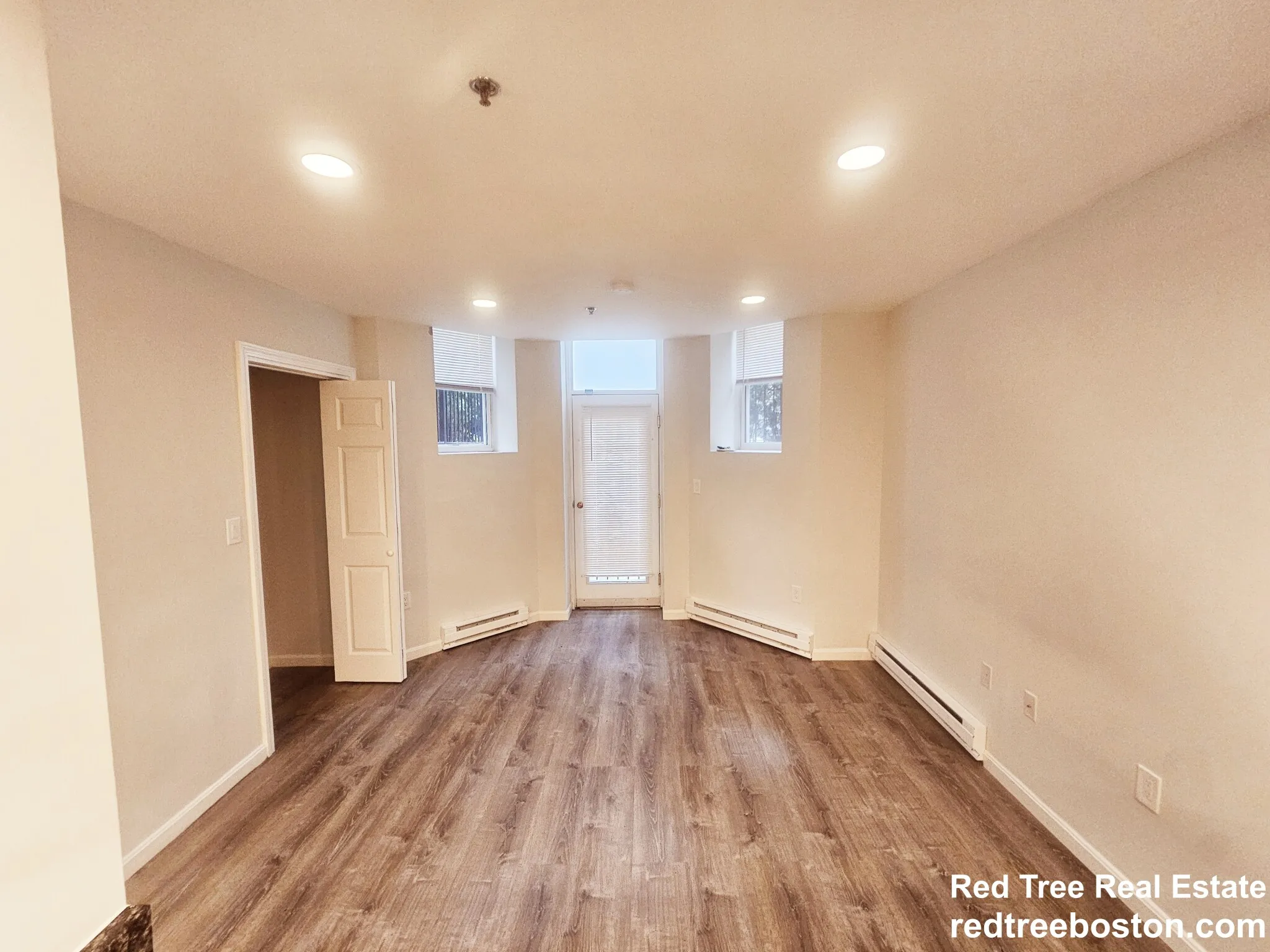 24 Queensberry St, Fenway