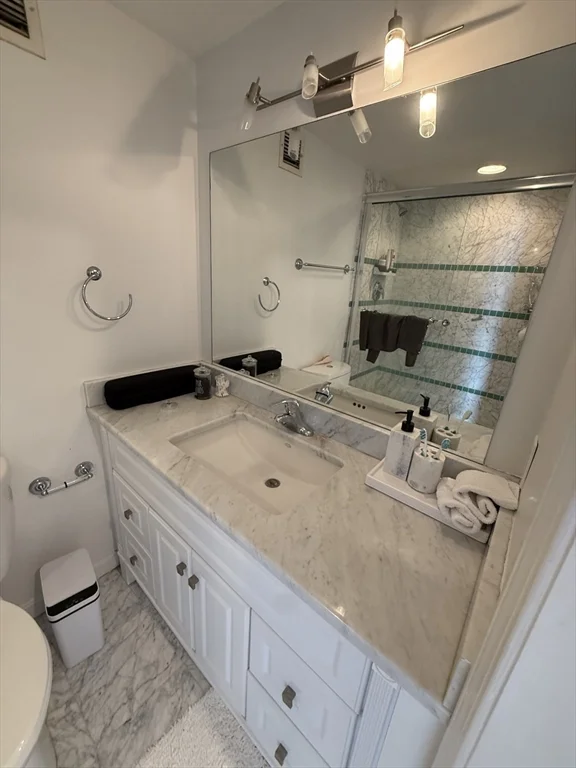 8 Museum Way, East Cambridge