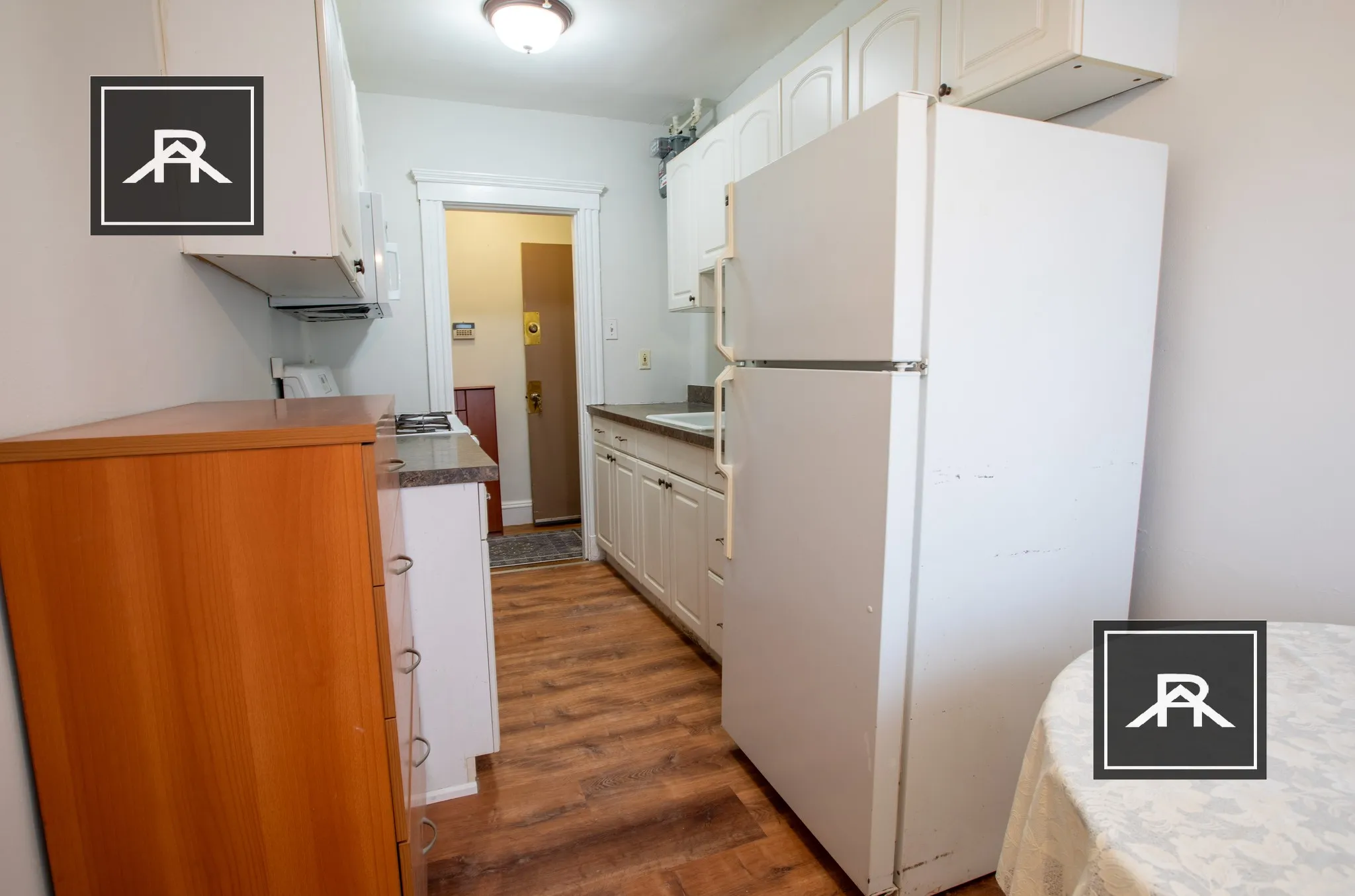 28 Quint Ave, Allston